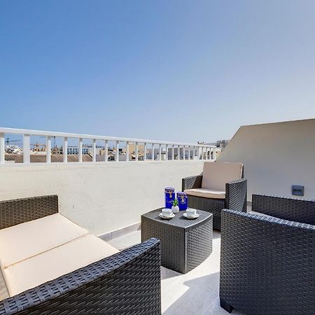 Apartmán Chic 2Br Penthouse Steps From The Promenade Sliema Exteriér fotografie
